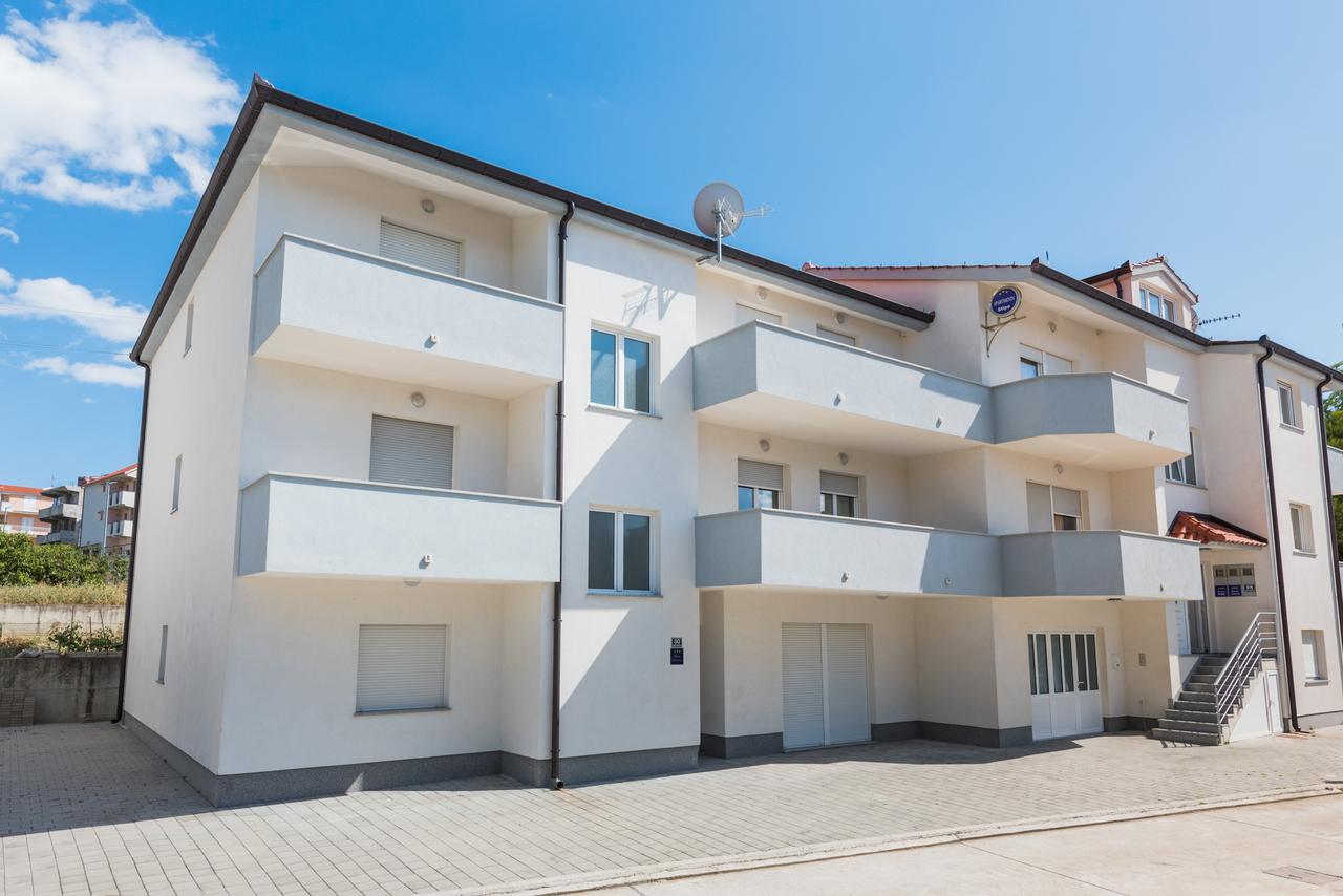 Apartments Marko Podstrana Luaran gambar