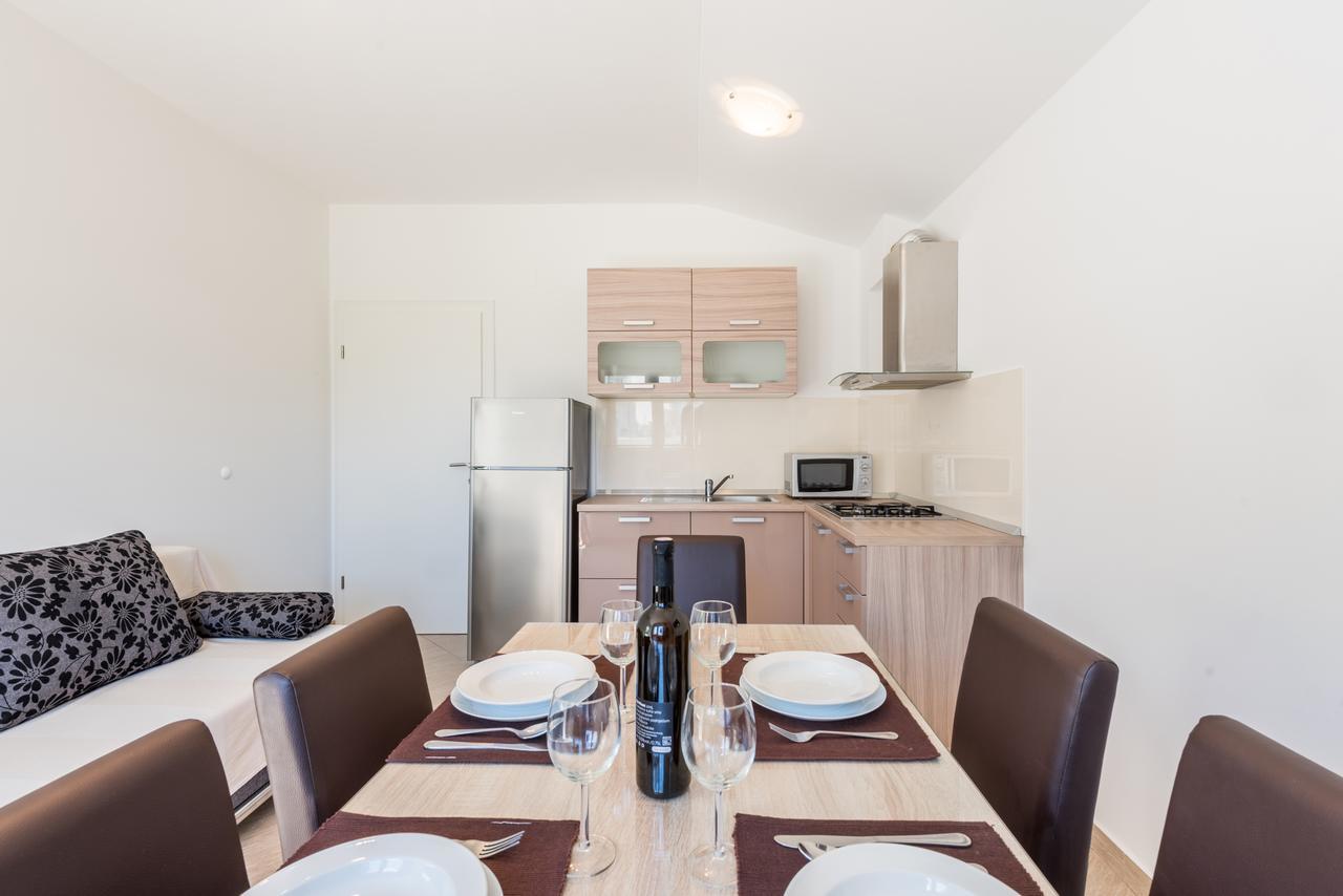 Apartments Marko Podstrana Luaran gambar