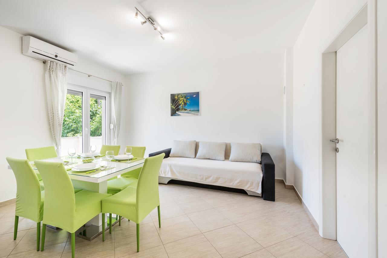Apartments Marko Podstrana Luaran gambar
